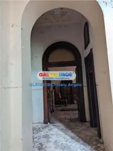 Cismigiu, vila neoromaneasca, suprafata construita 3000 mp, teren 1760 - foto 30