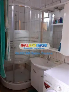 UNICAT de inchiriat garsoniera moderna vila STR TRIVALE - foto 4