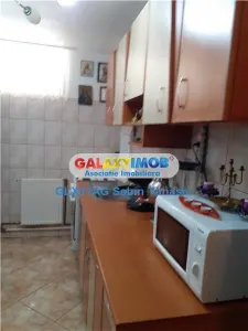 UNICAT de inchiriat garsoniera moderna vila STR TRIVALE - foto 7