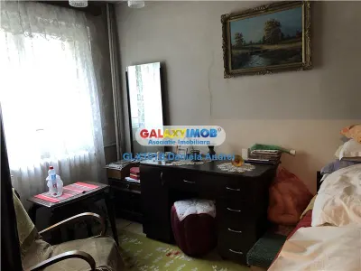 APARTAMENT 3 CAMERE -VANZARE -67000 EURO DRUMUL TABEREI STR.SIBIU - foto 10