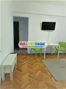 INCHIRIERE APARTAMENT 3 CAMERE  70 mp UNIVERSITATE 500 euro - foto 4