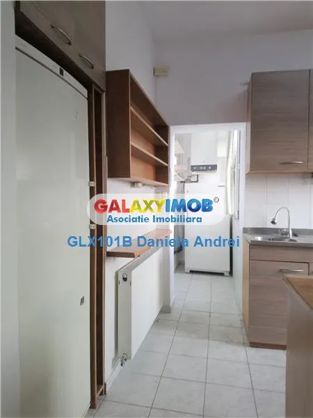 INCHIRIERE APARTAMENT 3 CAMERE  100 mp UNIVERSITATE 700 euro - foto 16