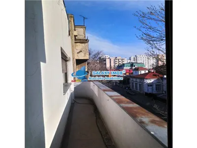 APARTAMENT 70 MP IN VILA INCHIRIERE 700 euro ZONA  ROMANA DOROBANTI - foto 3