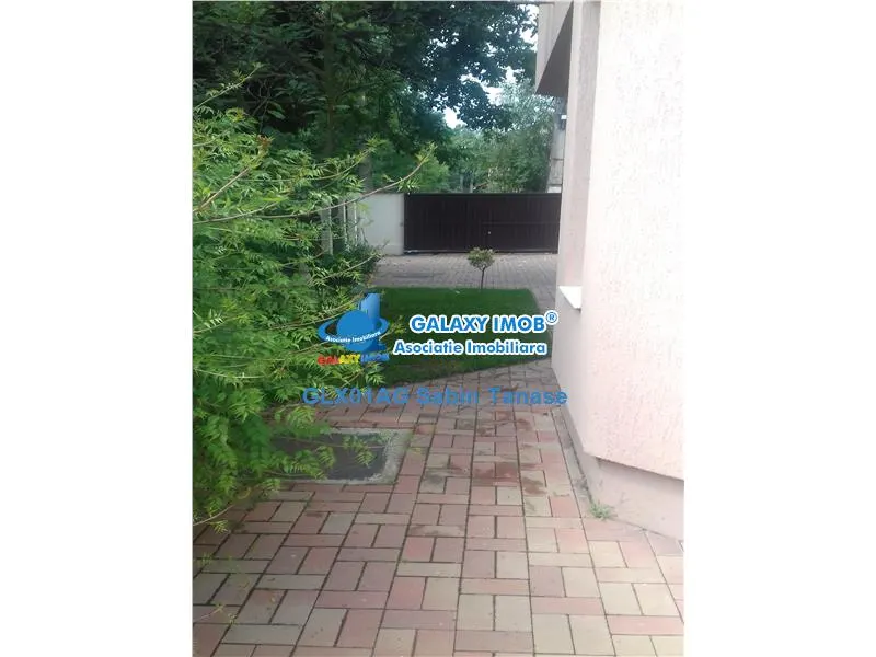 de inchiriat vila ultramoderna TRIVALE - liziera padurii - foto 2