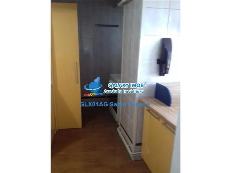 De inchiriat ap cu 3 camere ultracentral 300 euro la cheie - foto 17