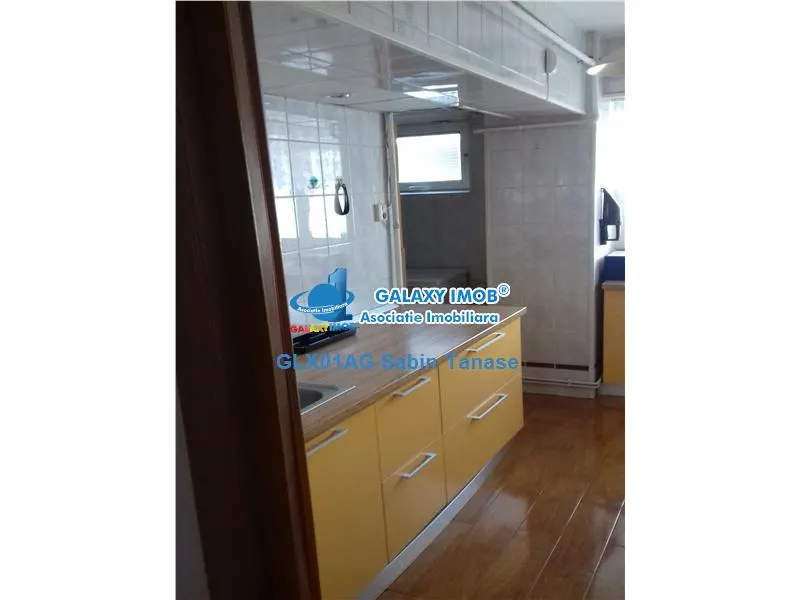 De inchiriat ap cu 3 camere ultracentral 300 euro la cheie - foto 4