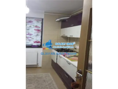 NOU De Inchiriat Apartament de Lux cu 3 cam fond nou central - foto 8