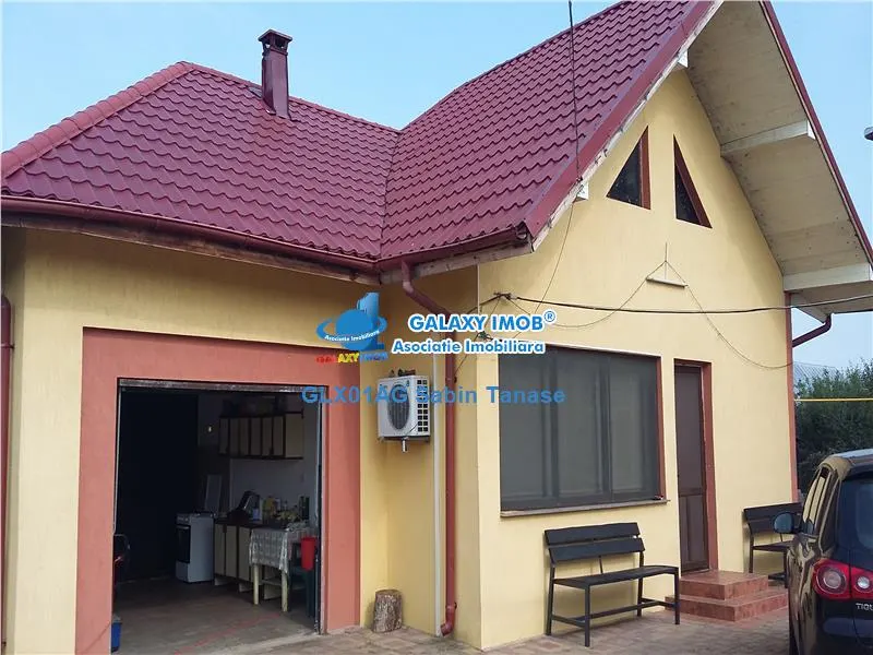 De vanzare proprietate de lux ;2 vile si teren 1900 mp BRADU - foto 1