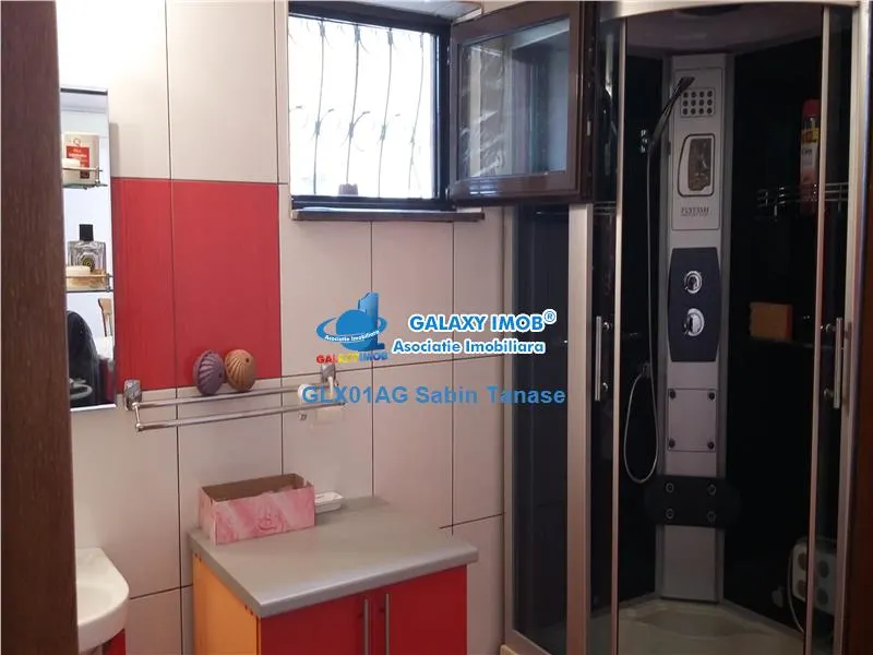De vanzare proprietate de lux ;2 vile si teren 1900 mp BRADU - foto 8
