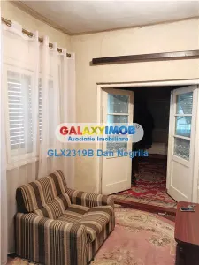 Domenii, urgent, casa3 camere,curte proprie - foto 3