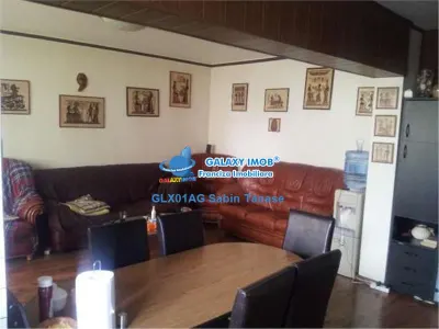 De inchiriat apartament modern si spatios ultracentral - foto 4