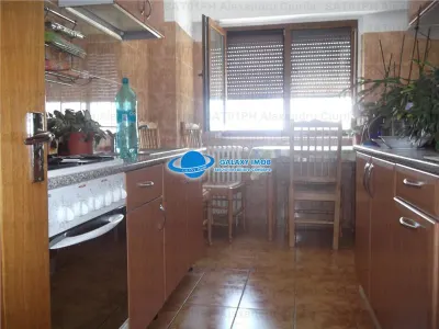 Inchiriere apartament 3 camere, in Ploiesti, zona ultracentrala - foto 10