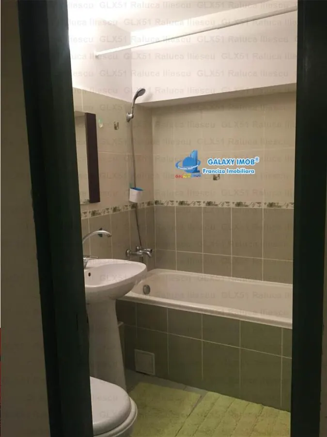 Inchiriere apartament 3 camere, Ploiesti, zona centrala - foto 1