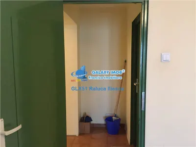 Inchiriere apartament 3 camere, Ploiesti, zona centrala - foto 17