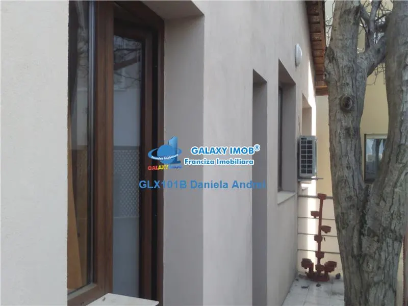 Vanzare Vila noua 2003,curte 75mp,graraj - Zona Nordului,249500 euro - foto 1