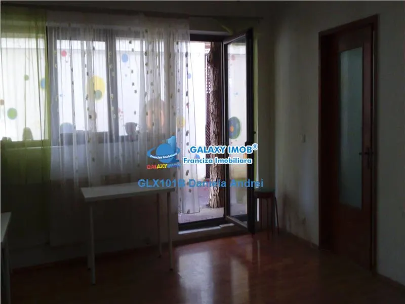 Vanzare Vila noua 2003,curte 75mp,graraj - Zona Nordului,249500 euro - foto 11