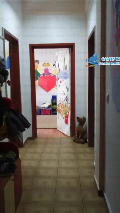 Vanzare Vila noua 2003,curte 75mp,graraj - Zona Nordului,249500 euro - foto 16