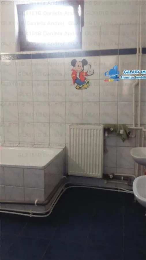 Vanzare Vila noua 2003,curte 75mp,graraj - Zona Nordului,249500 euro - foto 23