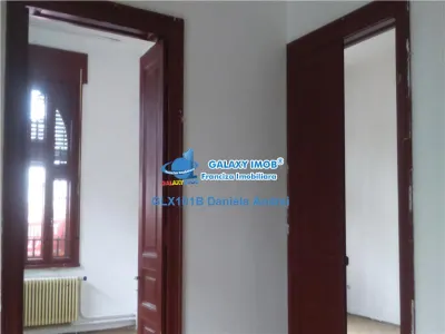 Vanzare Vila,teren 380 mp,zona Piata Victoriei,350000 euro - foto 6