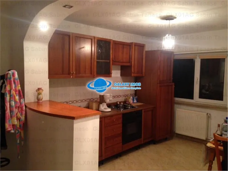 De inchiriat apartament cu 3 camere conf 1 dec ultracentral - foto 1