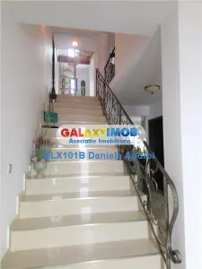 Vanzare Vila lux noua 2007,curte de 500mp,Bucuresti,Pipera 350000 Euro - foto 21