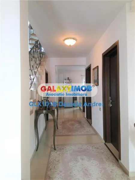 Vanzare Vila lux noua 2007,curte de 500mp,Bucuresti,Pipera 350000 Euro - foto 23