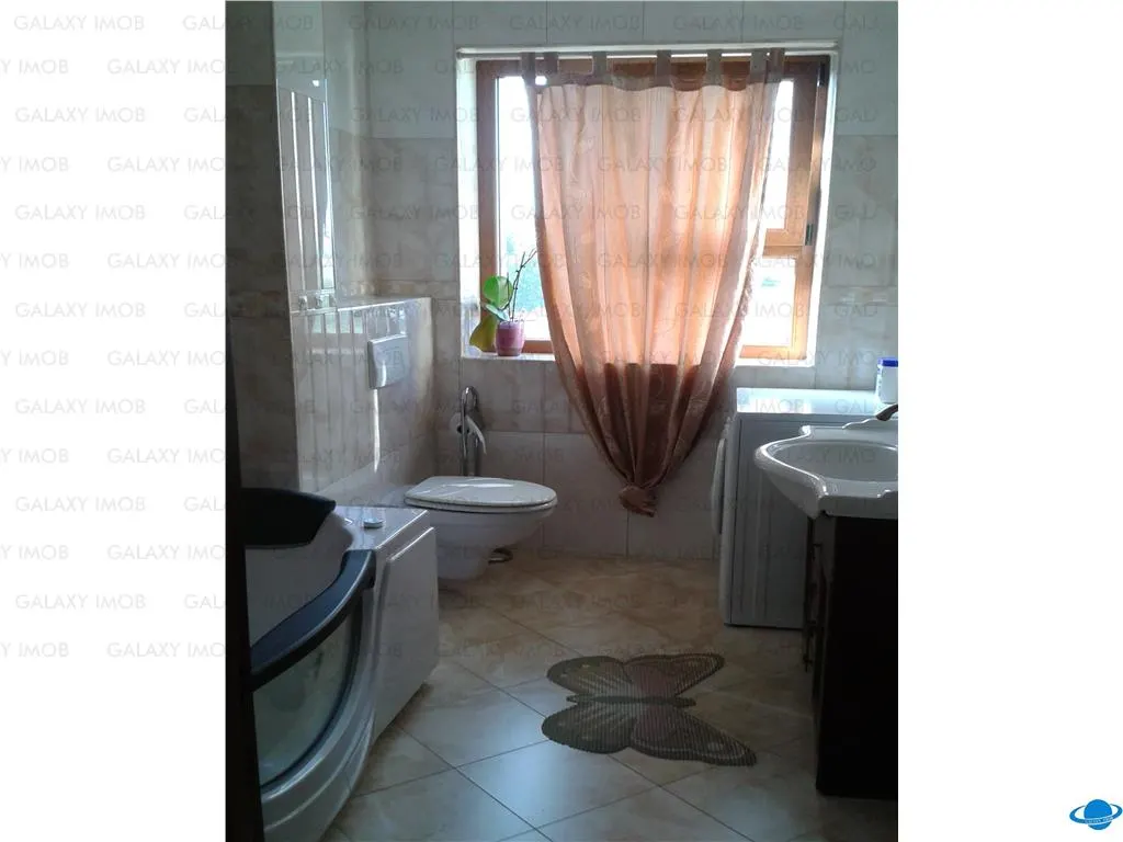 DE inchiriat apartament de lux cu garaj - foto 5