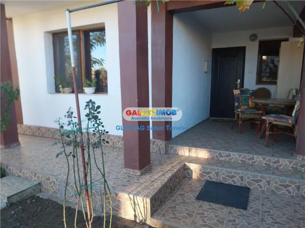 Casă 3 camere Pitești - poza 1