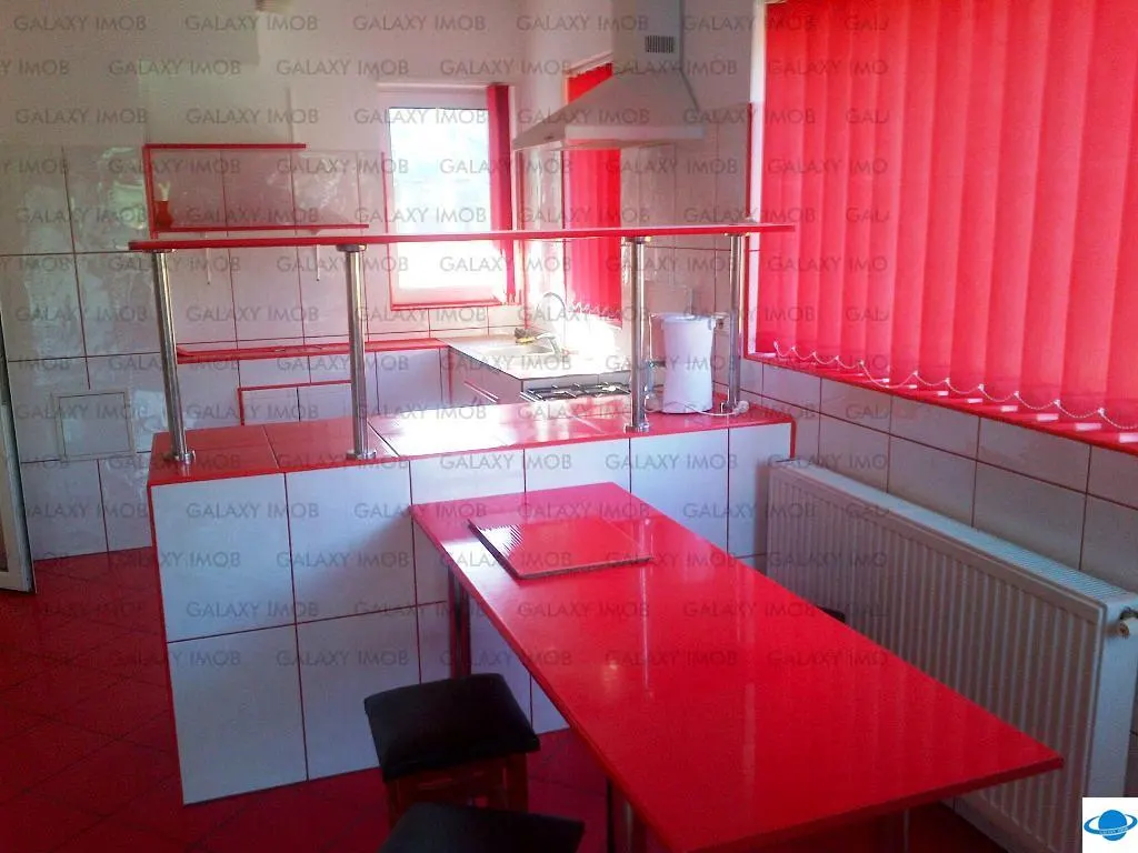 de inchiriat apartament cu 4 camere conf 1 decin vila in trivale - foto 1
