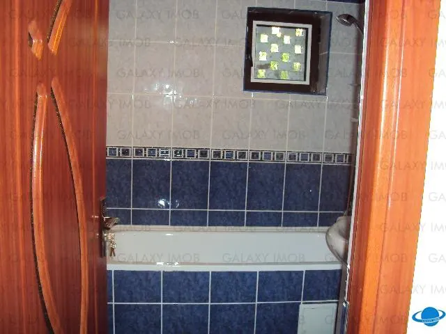 INCHIRIERE APARTAMENT DE LUX 2 CAMERE  ZONA CENTRALA - foto 13