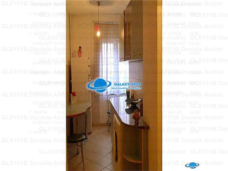INCHIRIERE APARTAMENT 3 CAMERE,ZONA FLOREASCA 450 euro negociabil - foto 13