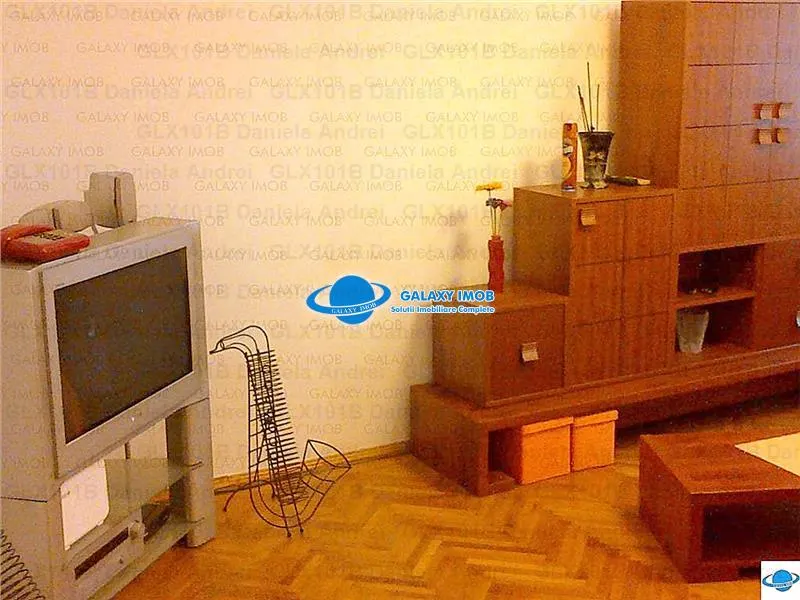 INCHIRIERE APARTAMENT 3 CAMERE,ZONA FLOREASCA 450 euro negociabil - foto 4