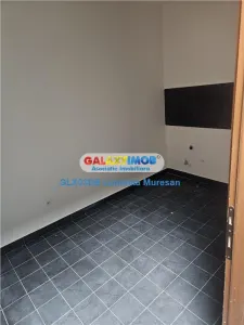 Inchiriere spatiu comercial 80 mp Targoviste Central - foto 14