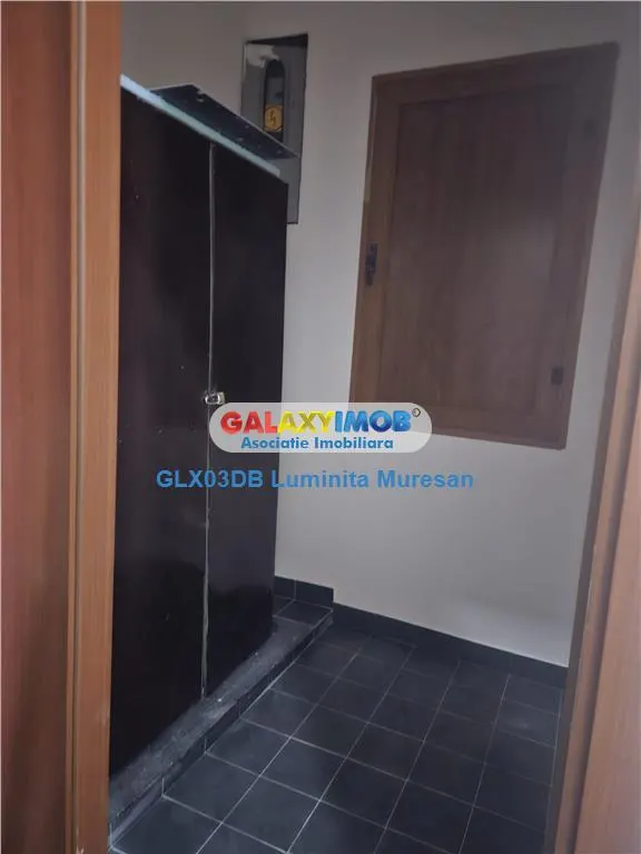 Inchiriere spatiu comercial 80 mp Targoviste Central - foto 9