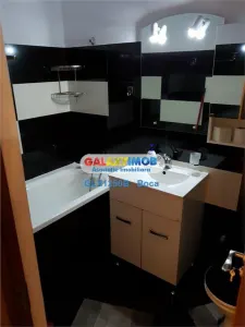Ap 2 camere decomandat+parcare- Oltenitei - foto 7