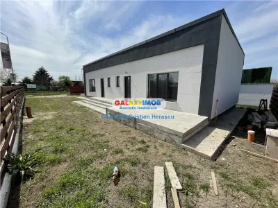 Crevedia Str Uzinei Casa 3 camere 2 bai SU 52 MP Teren 145 MP - foto 2
