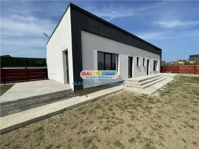 Crevedia Str Uzinei Casa 3 camere 2 bai SU 52 mp Teren 220 MP - Crevedia