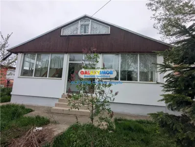 Gruiu, vila P+M,5 cam.154 mp, teren 880 mp,an 2010 - Snagov