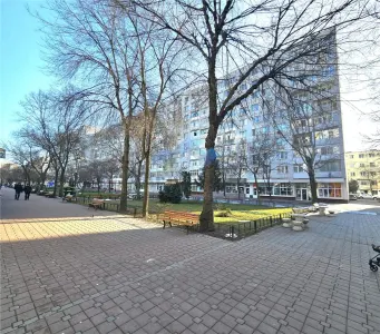 Piata Voievozilor, apartament cu 2 camere, decomandat - foto 5