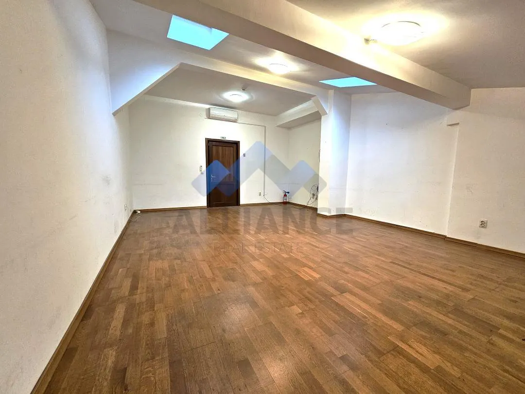 Spatiu pentru birou, Stefan cel Mare, Casa Cartii - foto 1