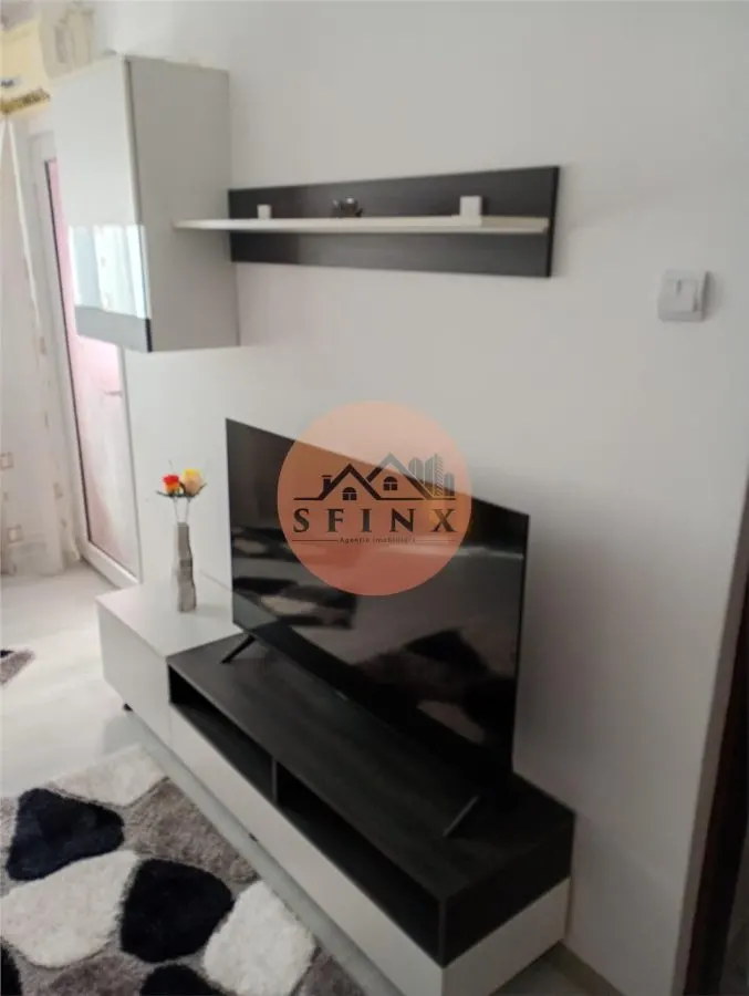 2 camere Micro 40 etaj 3 - foto 1