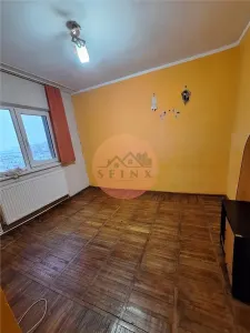 3 decomandate Micro 18, etaj intermediar - Galati