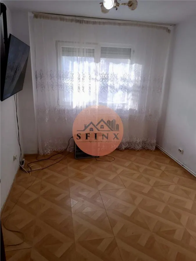 3 camere Micro 40, O uri - foto 7