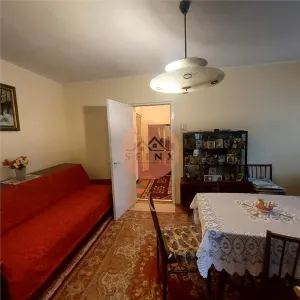 2 camere Tiglina 2 etaj 1 - foto 5