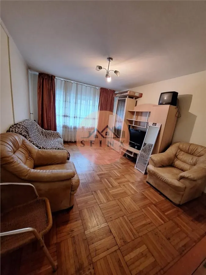 2 decomandate Piata Centrala etaj 1 - foto 5
