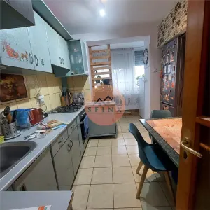3 decomandate Tiglina 2 - foto 6