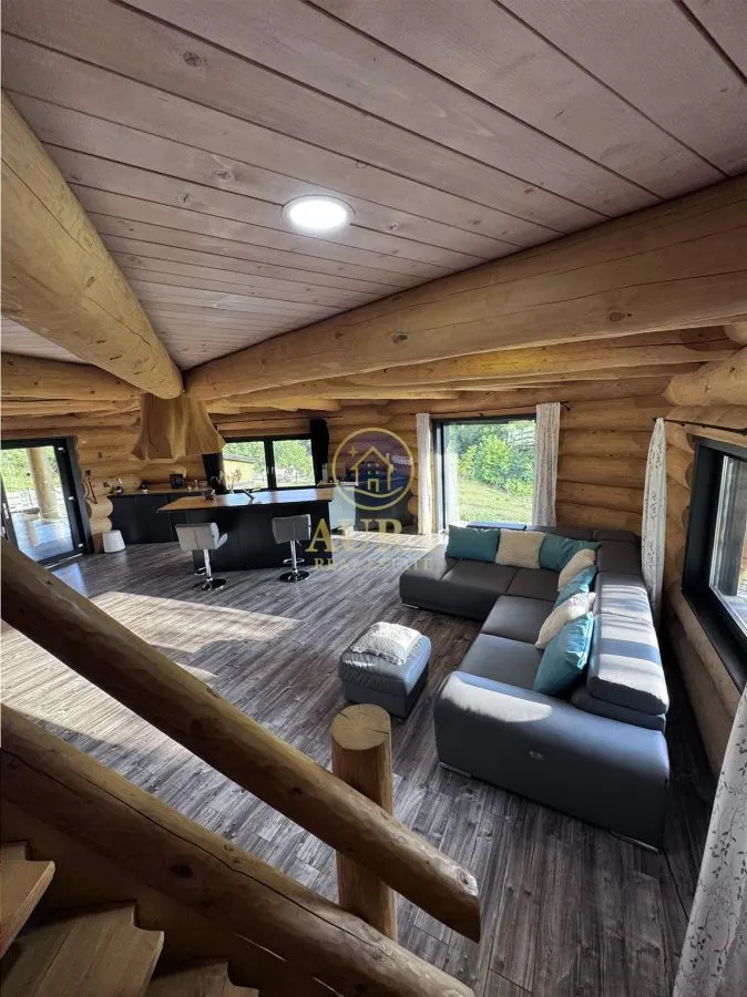 Cabana de vanzare intre Praid si Bucin - foto 10
