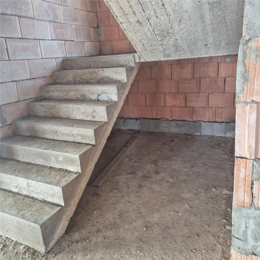 Casa spatioasa la iesire din Bistrita spre Sigmir - foto 11