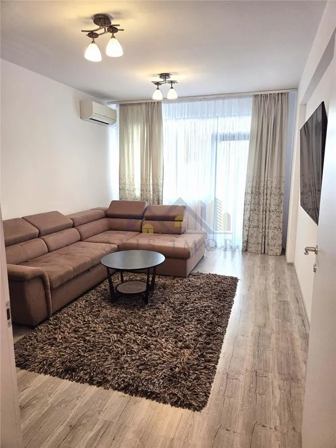 Apartament 3 Camere conf 1 decomandat Orizont - foto 1