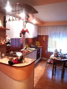Apartament 3 camere conf  1 decomandat  zona 1 Dec 1918 - foto 5